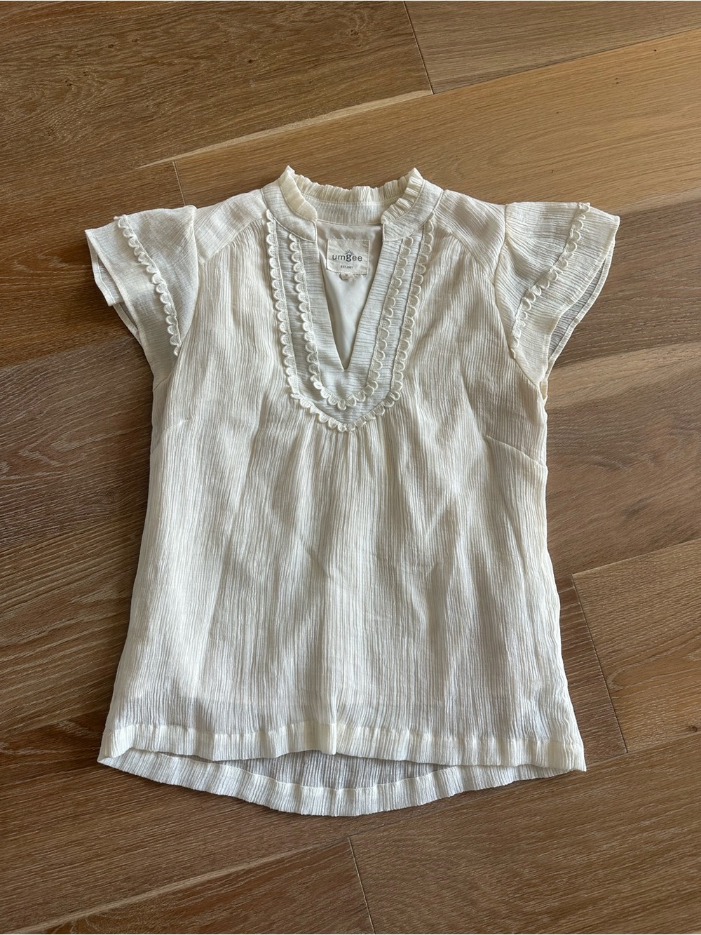 Umgee Cream Textured V-Neck Flutter Sleeve Blouse
